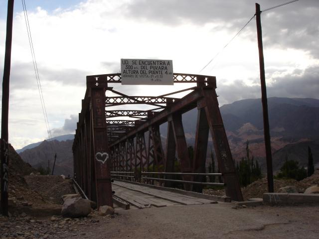 image Puente ferroviario, Púcara de Tilcara, Jujuy, Argentina