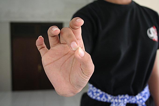 image Postura de manos de baile javanés, Java, Indonesia