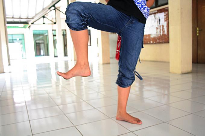 image Postura de pies del baile javanés, Java, Indonesia