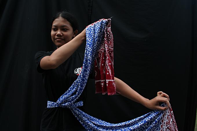 image Postura tradicional del baile javanés, Java, Indonesia