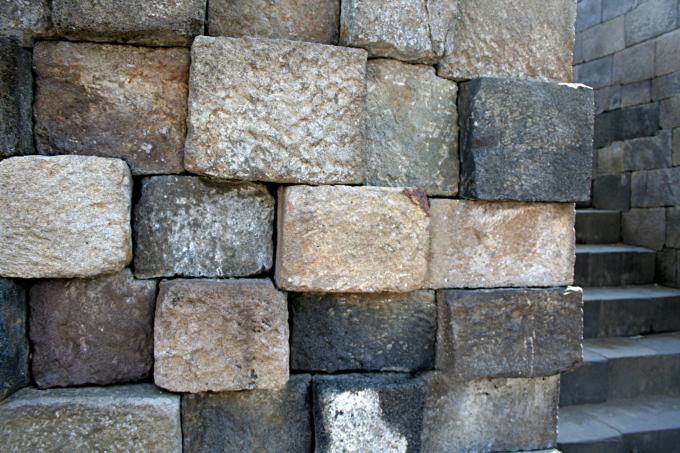 image Muros de piedra, Templo Borobudur de Jogyakarta, Indonesia