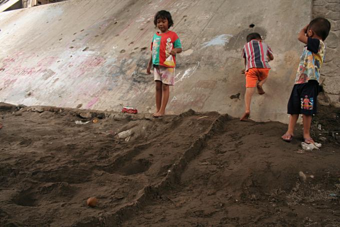 image Canicas de barro, Copiriver, Jogyakarta, Indonesia