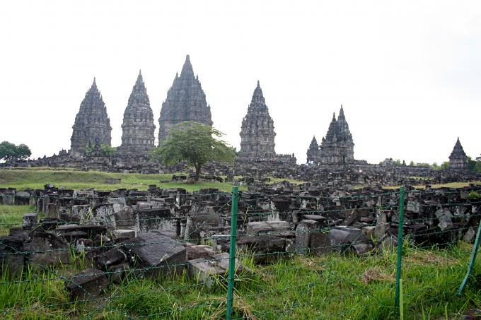 image Complejo Templos Wisnu, Rama y Shiva de Prambanan, Jogyakarta, Indonesia