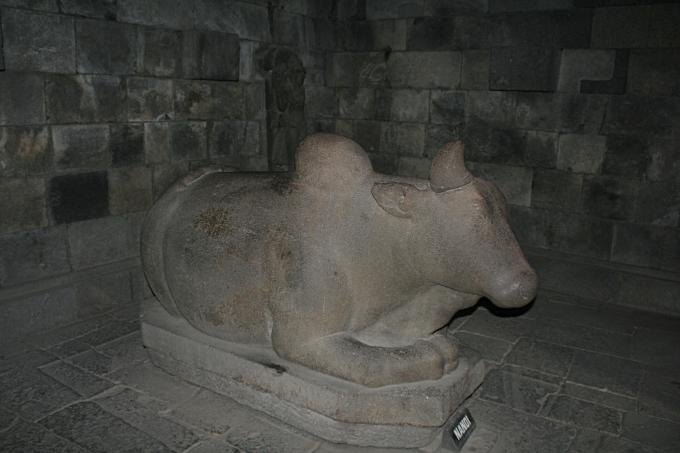 image Diosa Nandi, Prambanan, Jogyakarta, Indonesia