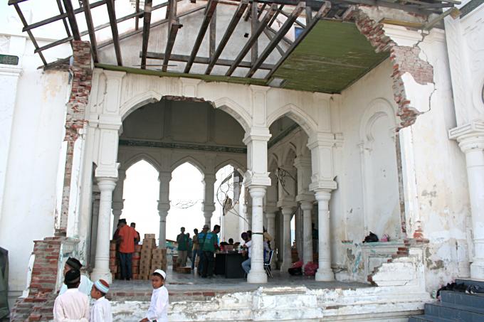 image Mezquita de Banda Aech, Sumatra, Indonesia