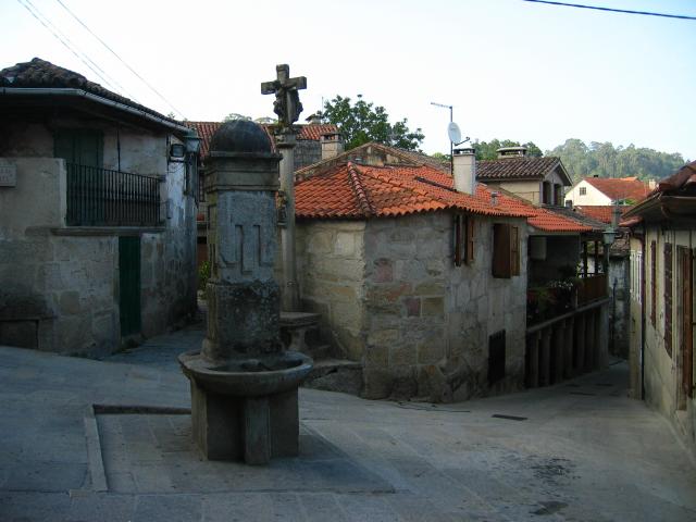 image Fuente y crucero en Combarro, Pontevedra