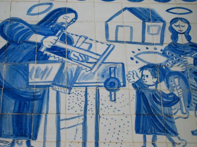 image Cerámica de la fachada de la Iglesia de San Xoaquiño, Isla de Ons, Pontevedra