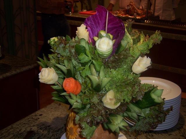 image Figura realizada con verduras