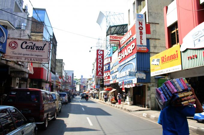 image Calle comercial de Bandung, Java, Indonesia