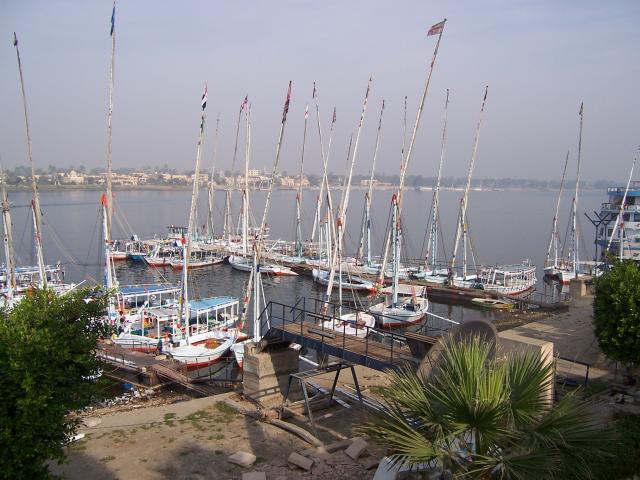 image Embarcaciones, Luxor, Egipto
