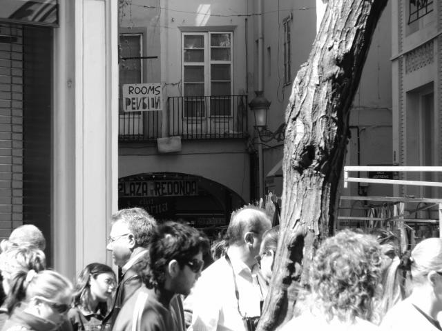 image Gentío en la plaza, Valencia, Comunidad Valenciana