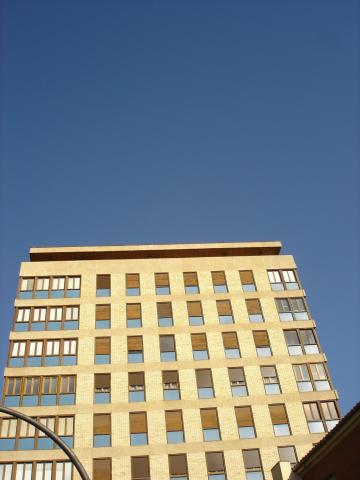image Edificio en Plaza de Alemania, Zamora