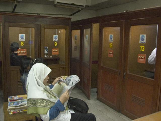 image Locutorio telefónico, Jakarta, Java, Indonesia