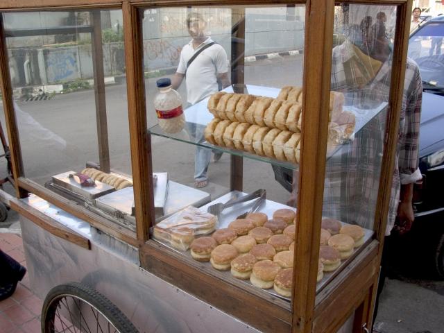 image Puesto de bolillos, Jakarta, Indonesia