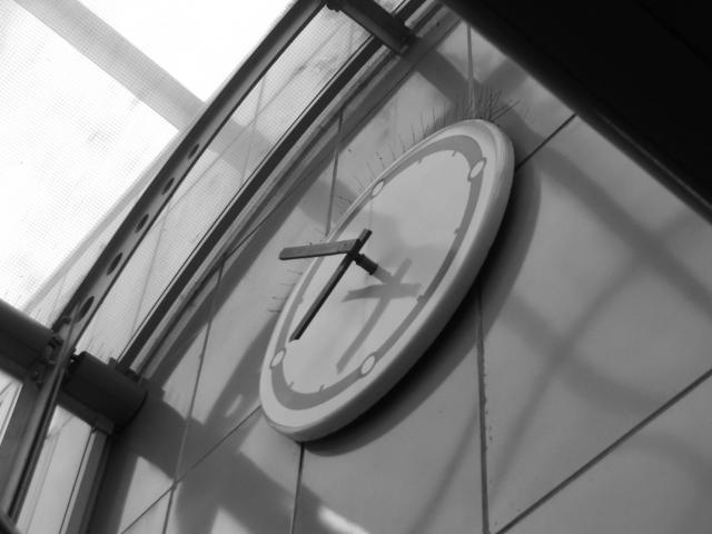 image Reloj de la estación de metro Hammersmith, Londres, Reino Unido