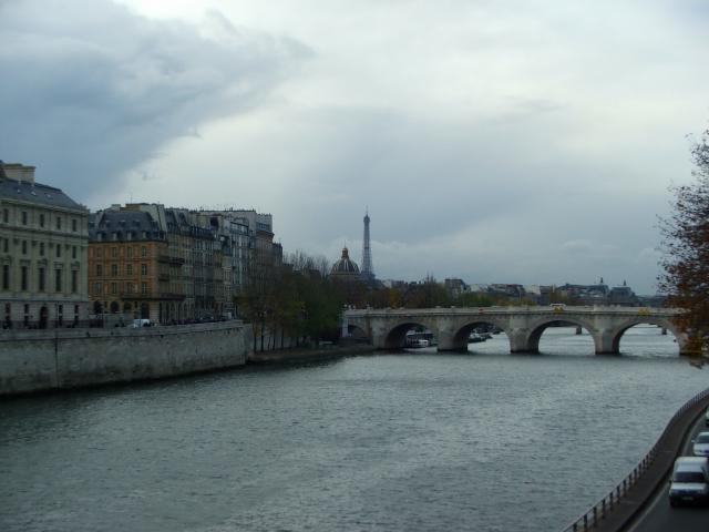 image Torre Eiffel vista desde el Sena, París