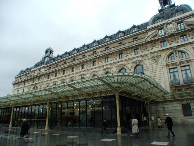 image Fachada del Museo de Arte Contemporáneo, París