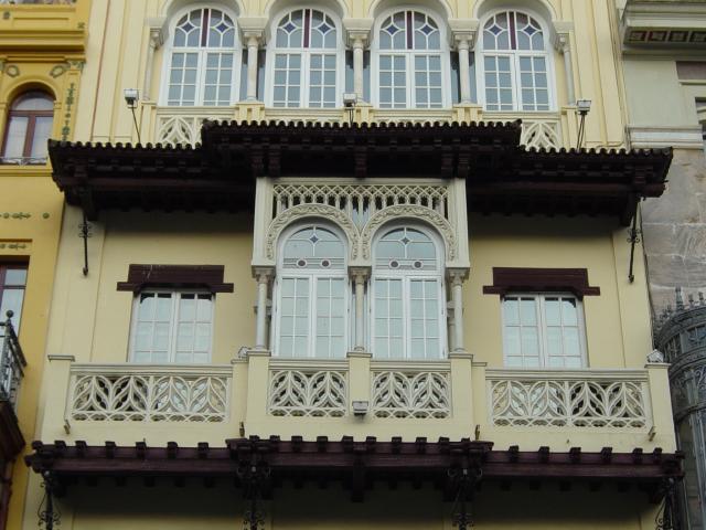 image Detalle de la fachada de la casa de María Cháfer, Sevilla