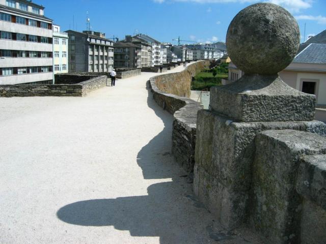 image Paseo por las murallas de Lugo