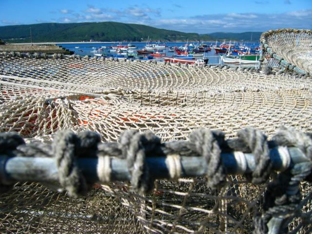 image Artes de pesca en el puerto de Fisterra, A Coruña