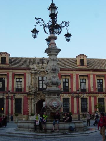 image Plaza de la Virgen de los Reyes, Sevilla