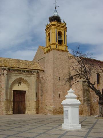 image Fachada de la Iglesia de San Jorge Mártir, Palos de la Frontera, Huelva