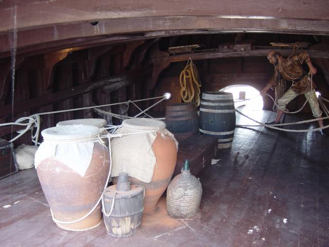 image Interior de la réplica de la Pinta, Muelle de las Carabelas, Palos de la Frontera, Huelva