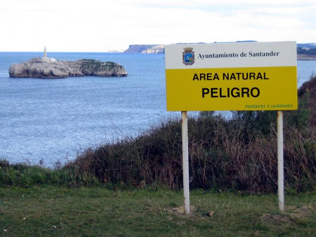 image Letrero informativo, Isla de Mouro, Santander