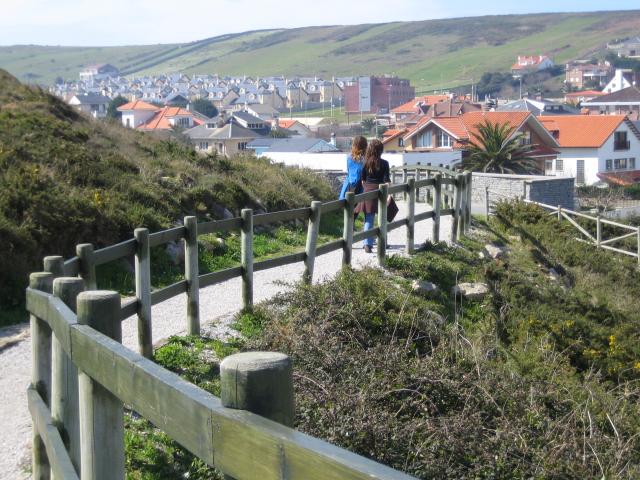 image Paseo, Soto de la Marina, Cantabria