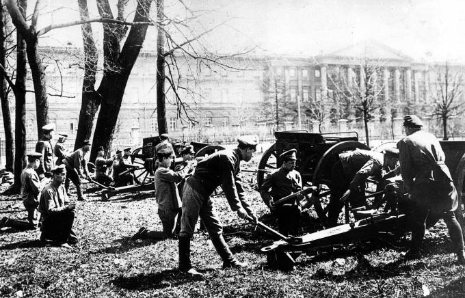 image Defensa de Petrogrado