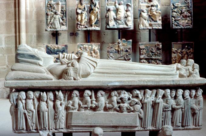 image Sepulcro de Doña Urraca López de Haro, Monasterio de Cañas, La Rioja