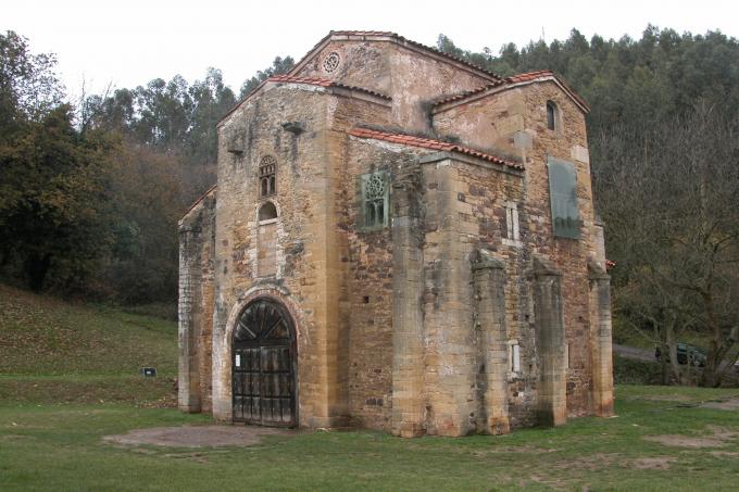 image Iglesia de San Miguel de Lillo, Oviedo, Asturias