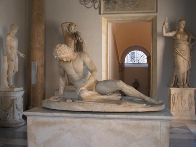 image Galo moribundo, Museos Capitolinos, Roma, Italia