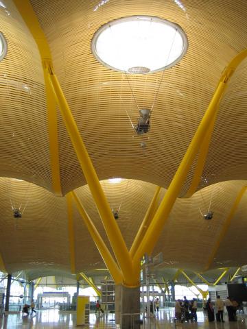 image Detalle techo de Terminal 4, Aeropuerto de Barajas, Madrid