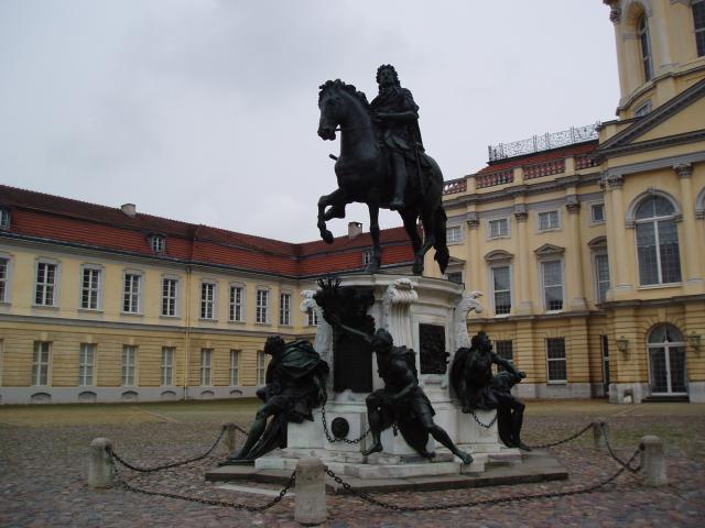 image Entrada del Castillo de Charlotemburg, Berlín