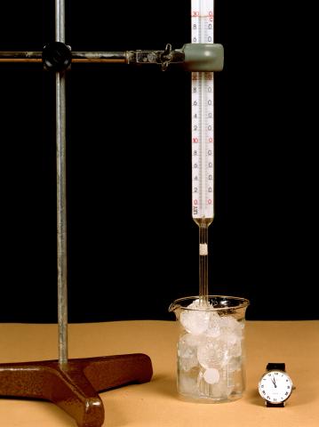 image graduación de un termómetro