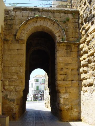 image Puerta del Alcázar de la Puerta de Sevilla, Carmona (Sevilla)