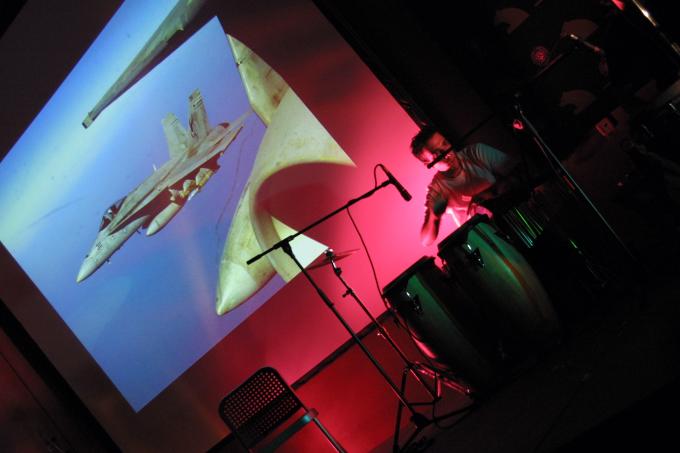 image Percusionista en plena actuación