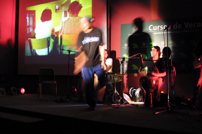 image Bailando break-dance