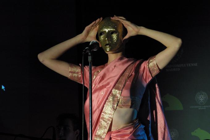 image Baile con máscara