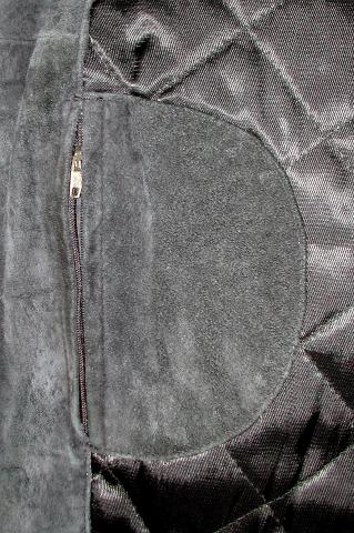 image Bolsillo interior en costura y con cremallera