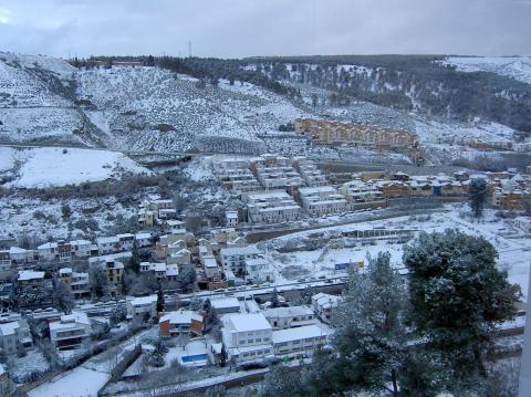 image Vista nevada de Llanos de la Perdiz (Granada)