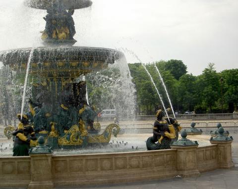 image Fuente de los Mares, París (Francia)