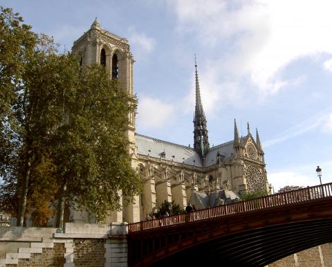 image Catedral de Notre Dame y Pont au Double, París (Francia)