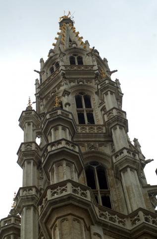 image Torre del Ayuntamiento de Bruselas (Bélgica)