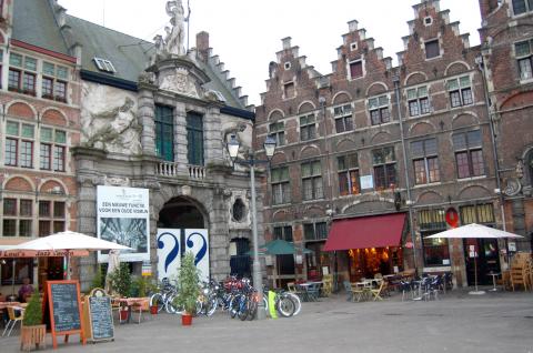 image Plaza Sint Veerleplein, Gante (Bélgica)