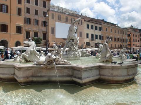 image Fuente de Neptuno, Roma (Italia)