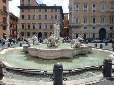 image Fuente del Moro, Roma (Italia)