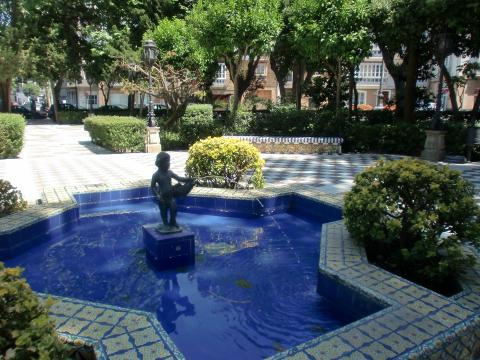 image Fuente en los Jardines de Alameda Apodaca, Cádiz