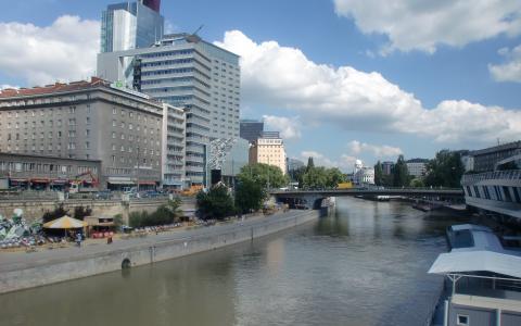 image Canal de Danubio, Viena (Austria)